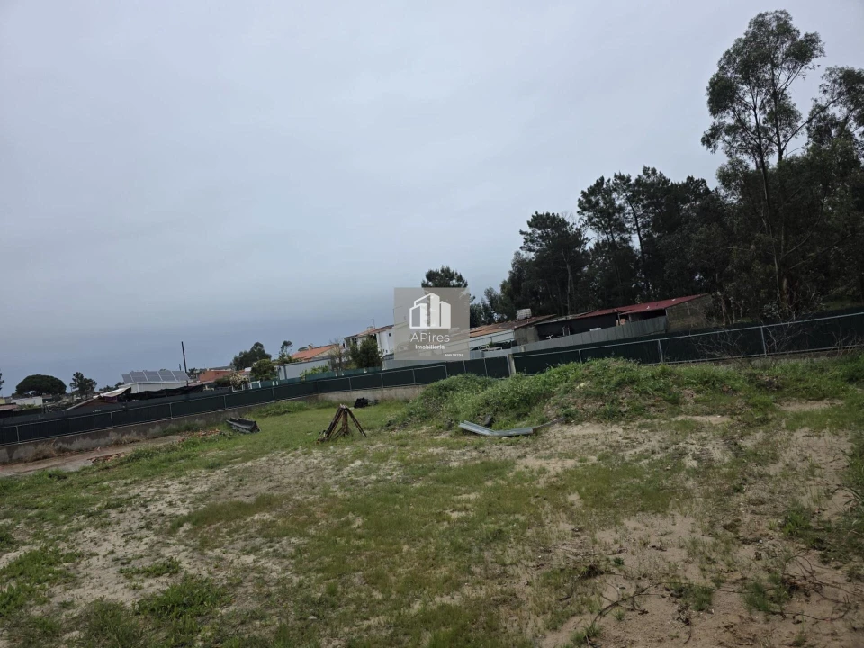 Terreno para Venda em Fernao Ferro Foto 1
