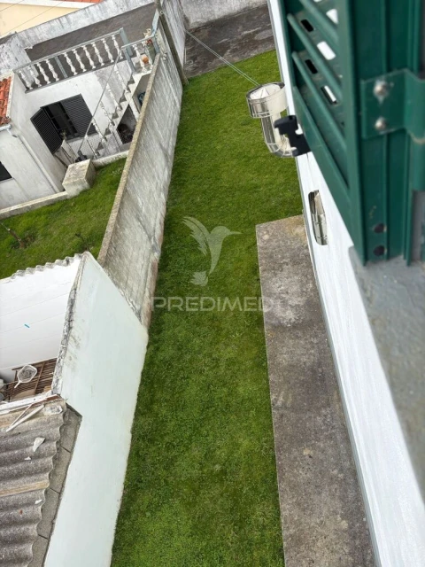 Moradia T3 para Venda em Angra (Nossa Senhora da Conceição)