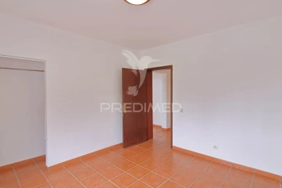 Moradia T3 para Venda em Angra (Nossa Senhora da Conceição)