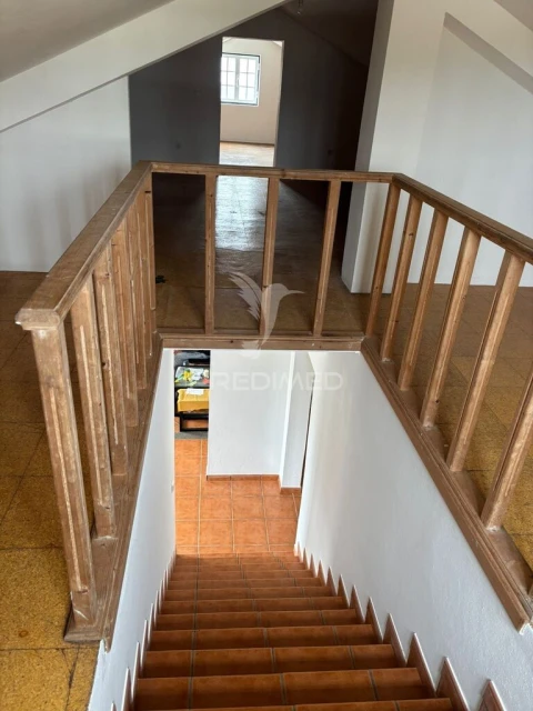 Moradia T3 para Venda em Angra (Nossa Senhora da Conceição)