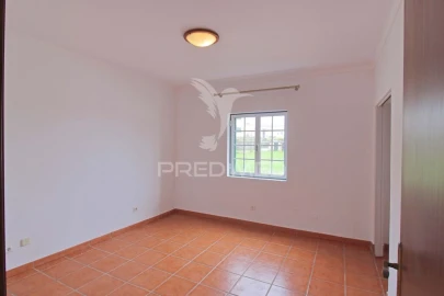 Moradia T3 para Venda em Angra (Nossa Senhora da Conceição)