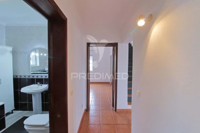 Moradia T3 para Venda em Angra (Nossa Senhora da Conceição)