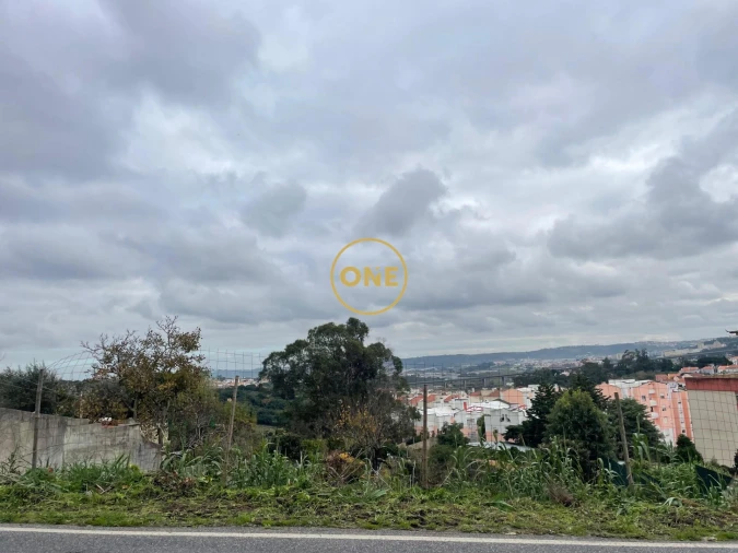 Terreno para Venda em Loures Foto 11
