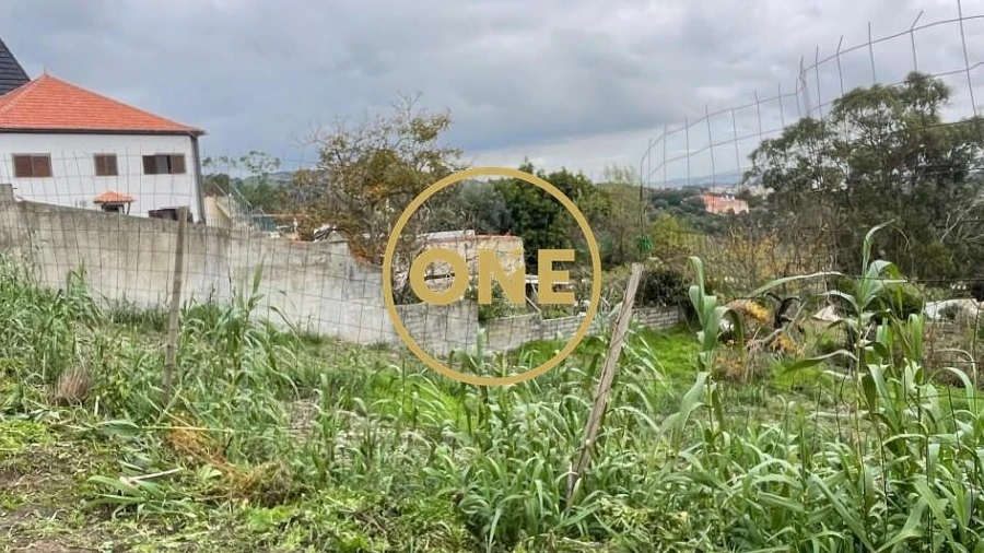 Terreno para Venda em Loures