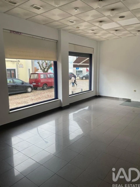 Loja para Arrendamento em Pinhal Novo