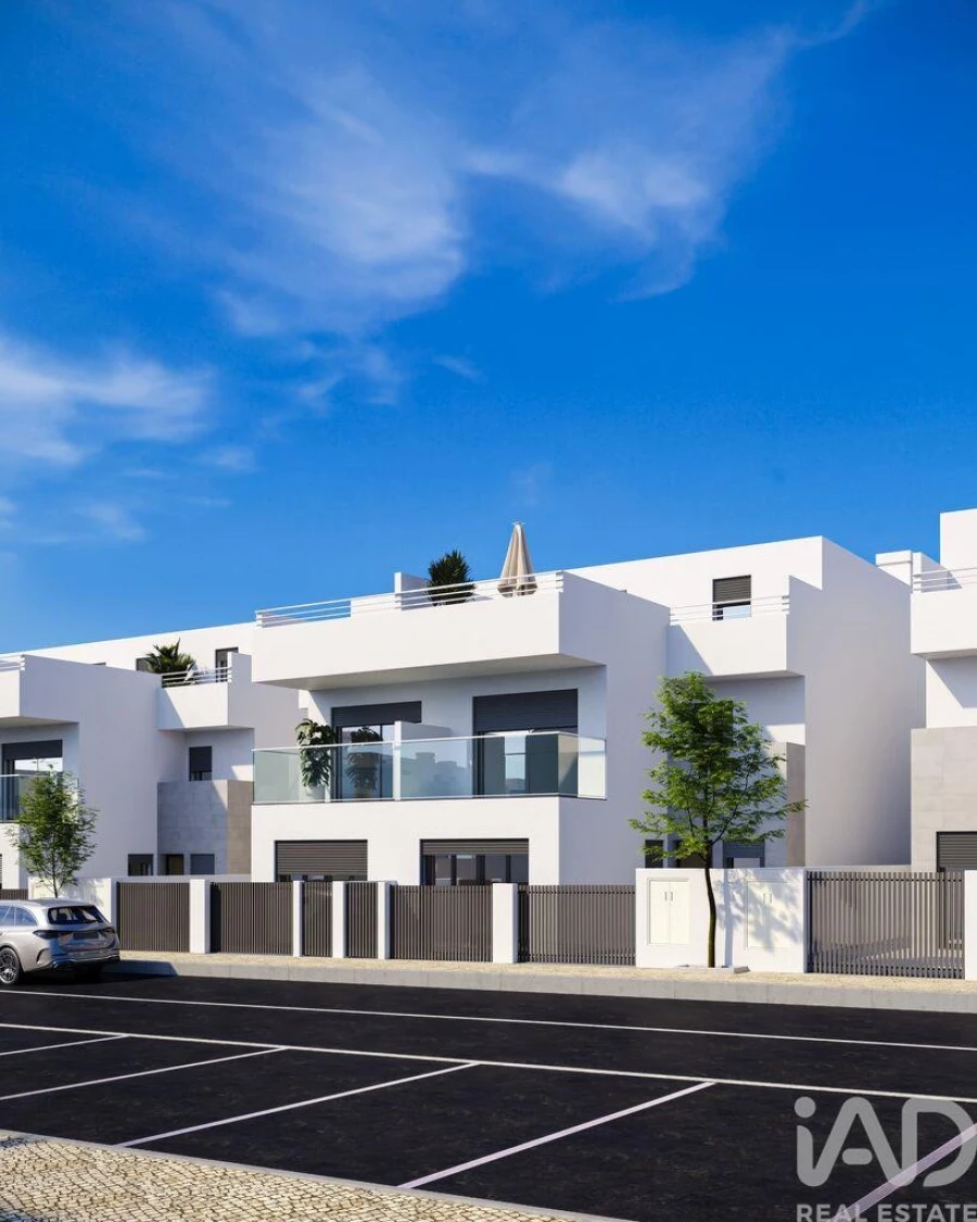 Moradia T3 para Venda em Vila Nova de Cacela Foto 12