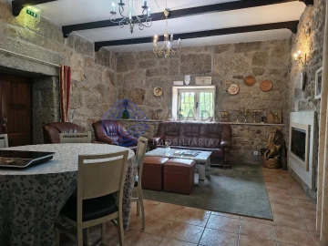 Quinta T8 para Venda em Alpendorada, Várzea e Torrão