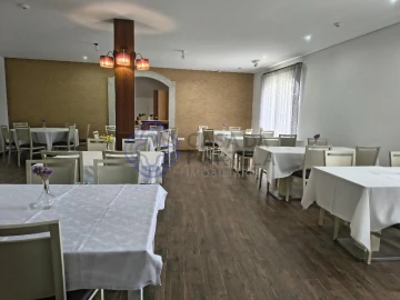 Quinta T8 para Venda em Alpendorada, Várzea e Torrão