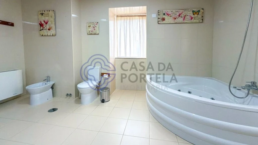 Quinta T8 para Venda em Alpendorada, Várzea e Torrão Foto 28