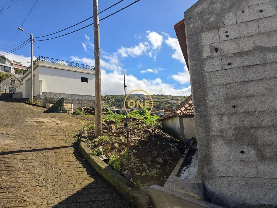 Moradia T2 para Venda em Ponta do Sol Foto 23