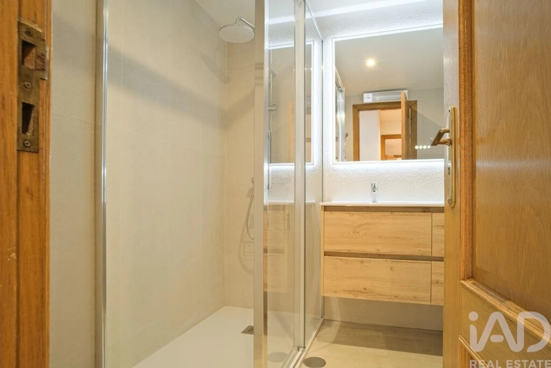 Apartamento T1 para Arrendamento em Avenidas Novas Foto 13