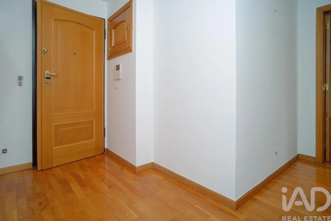 Apartamento T1 para Arrendamento em Avenidas Novas Foto 15