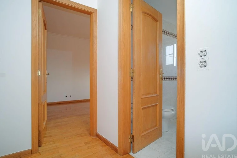 Apartamento T1 para Arrendamento em Avenidas Novas Foto 7