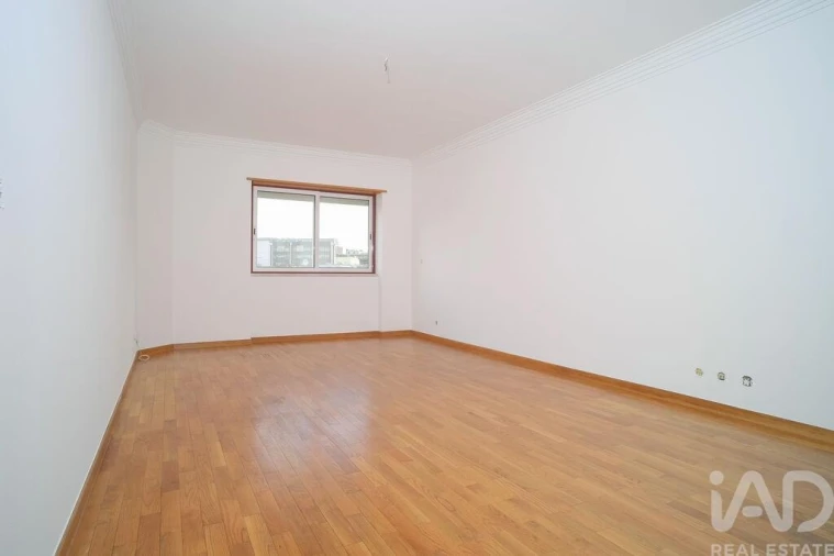 Apartamento T1 para Arrendamento em Avenidas Novas Foto 5