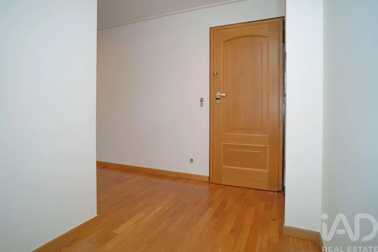 Apartamento T1 para Arrendamento em Avenidas Novas Foto 16