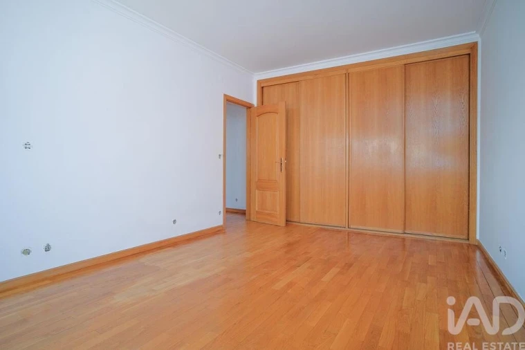 Apartamento T1 para Arrendamento em Avenidas Novas Foto 6