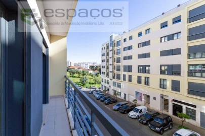 Apartamento T4 para Venda em Santa Iria de Azoia, São João da Talha e Bobadela