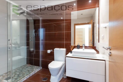 Apartamento T4 para Venda em Santa Iria de Azoia, São João da Talha e Bobadela