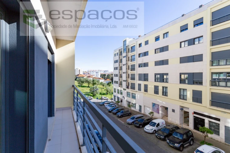 Apartamento T4 para Venda em Santa Iria de Azoia, São João da Talha e Bobadela Foto 37