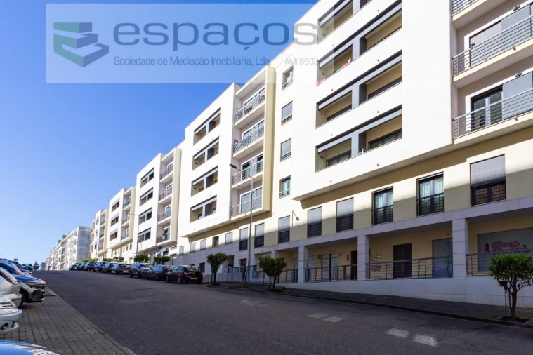 Apartamento T4 para Venda em Santa Iria de Azoia, São João da Talha e Bobadela Foto 44