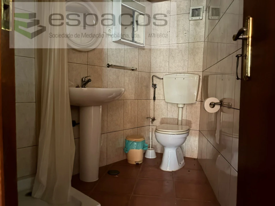 Moradia T2 para Venda em Silvares Foto 3