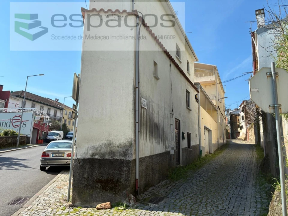 Moradia T2 para Venda em Silvares Foto 19