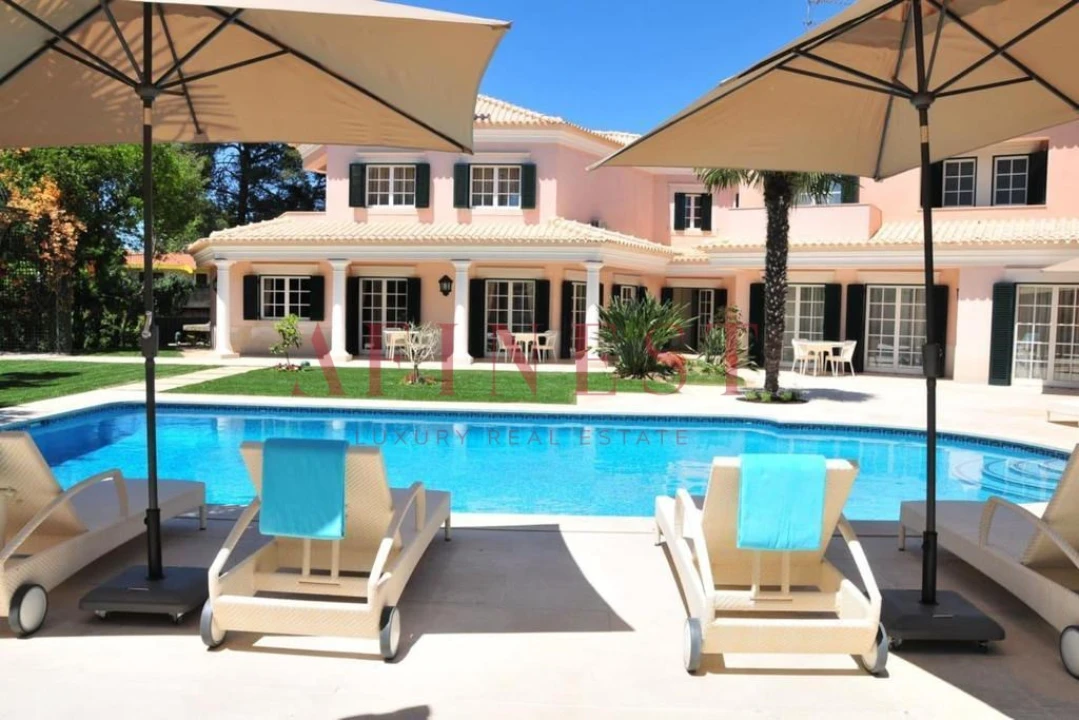 Moradia T8 para Arrendamento em Cascais e Estoril Foto 1