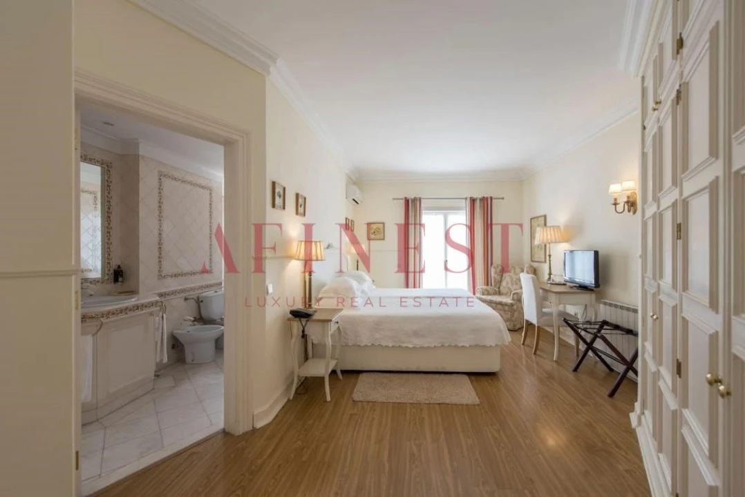 Moradia T8 para Arrendamento em Cascais e Estoril Foto 10