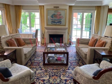 Moradia T8 para Arrendamento em Cascais e Estoril