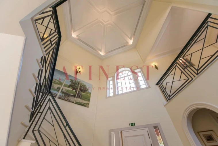 Moradia T8 para Arrendamento em Cascais e Estoril Foto 3