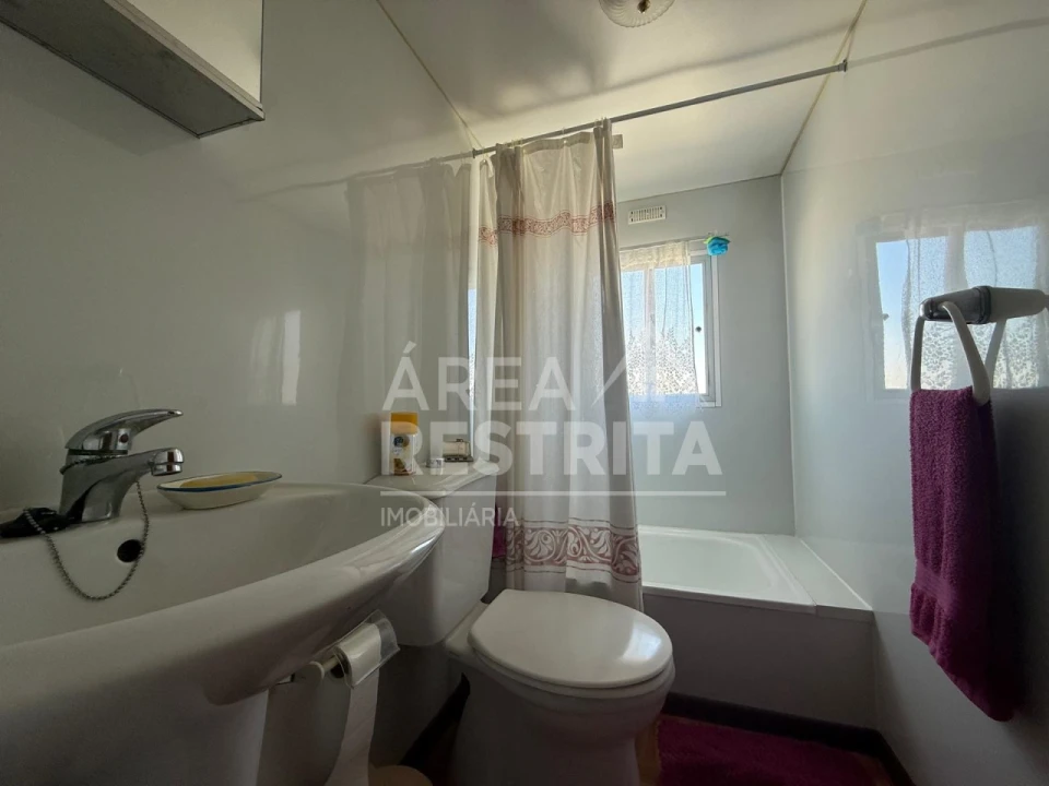 Moradia T4 para Venda em Fernao Ferro Foto 12