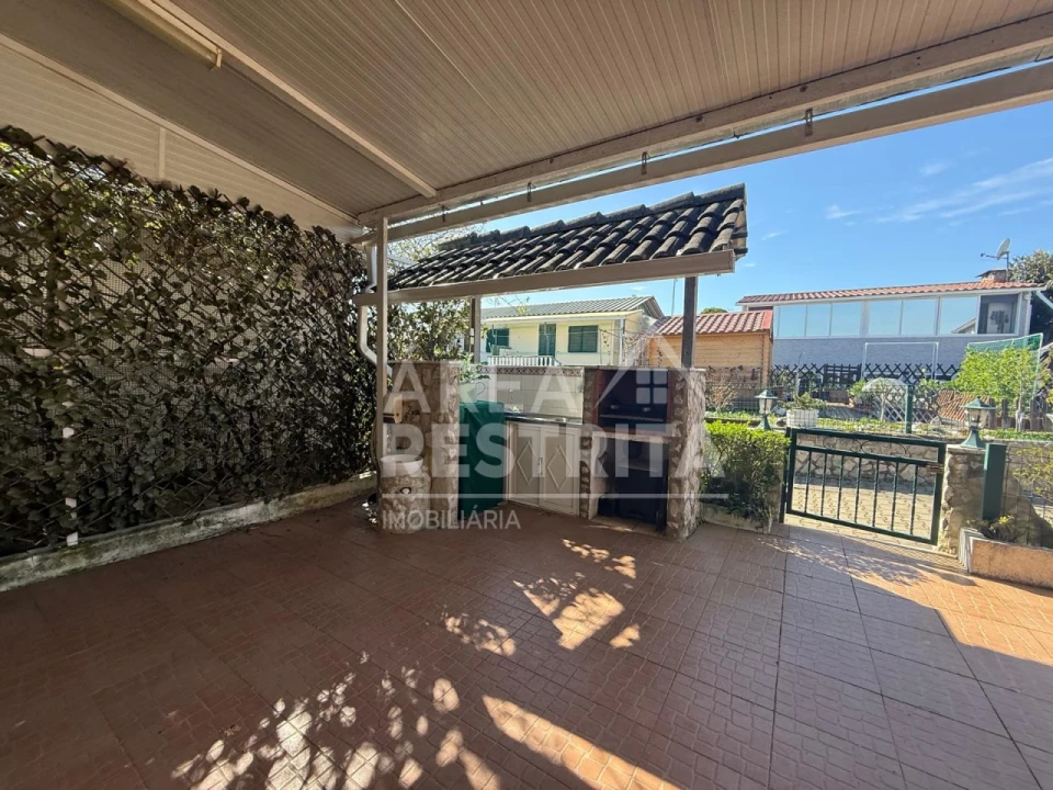 Moradia T4 para Venda em Fernao Ferro Foto 14