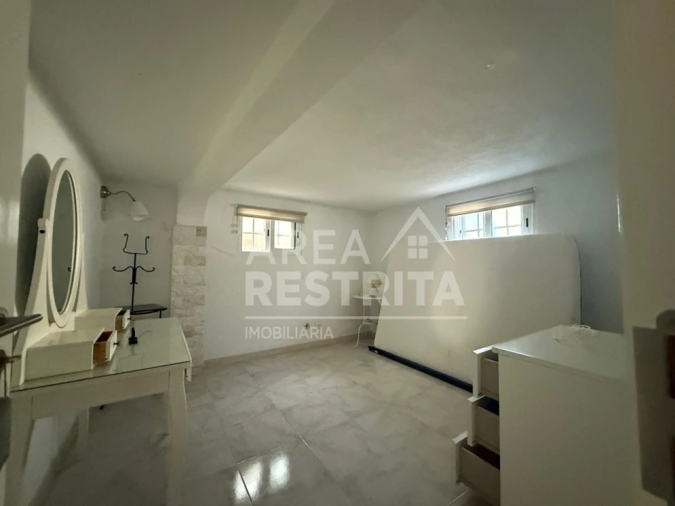 Moradia T4 para Venda em Fernao Ferro Foto 20