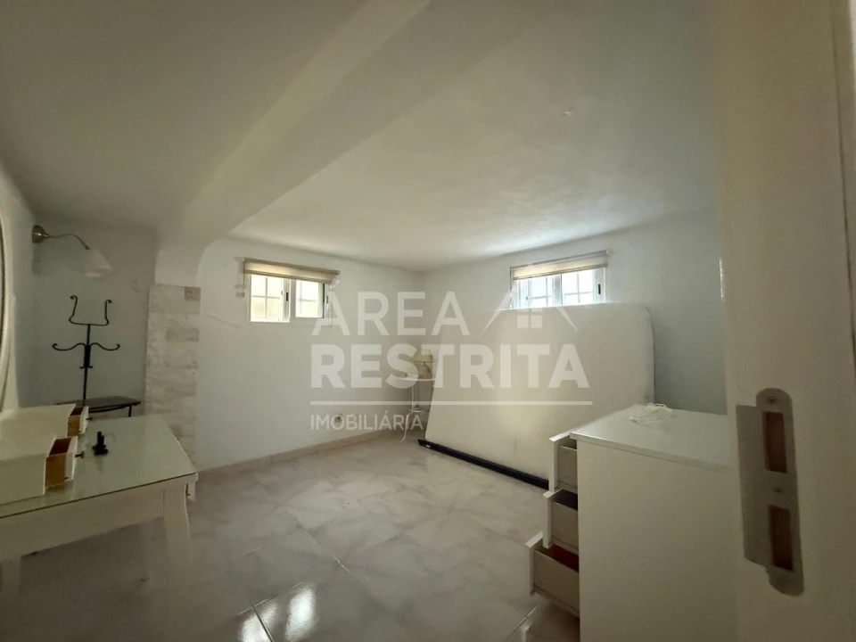 Moradia T4 para Venda em Fernao Ferro Foto 21