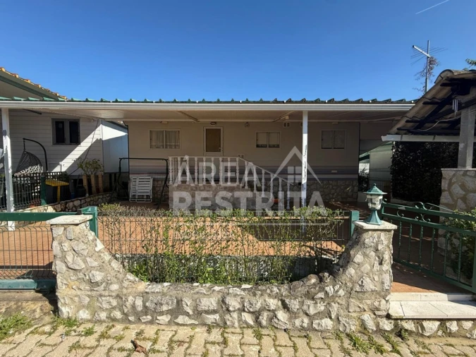 Moradia T4 para Venda em Fernao Ferro Foto 24