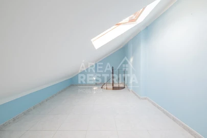 Apartamento T2 para Venda em Quinta do Conde