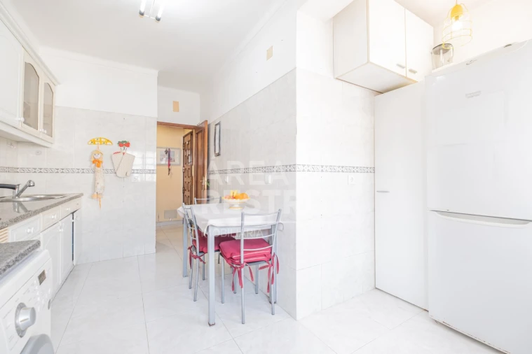 Apartamento T2 para Venda em Quinta do Conde Foto 10
