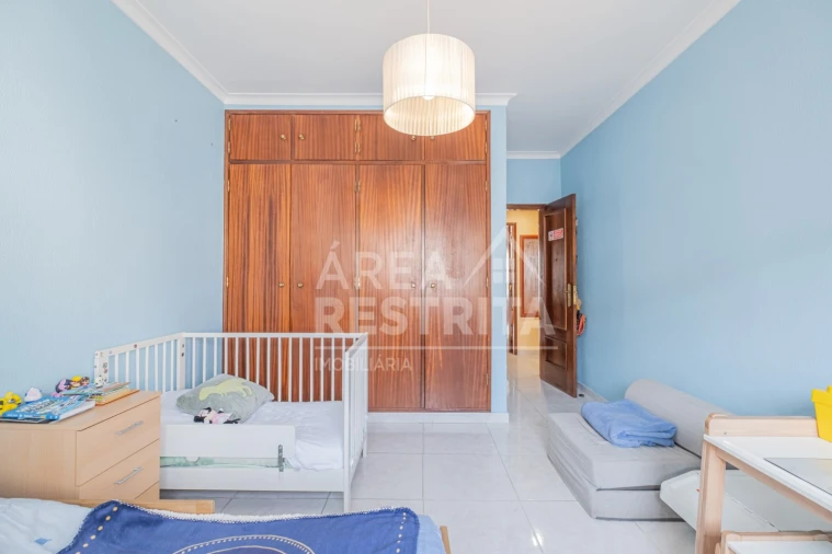 Apartamento T2 para Venda em Quinta do Conde Foto 22