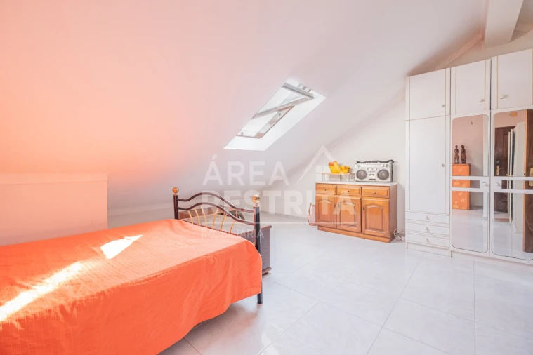 Apartamento T2 para Venda em Quinta do Conde Foto 29