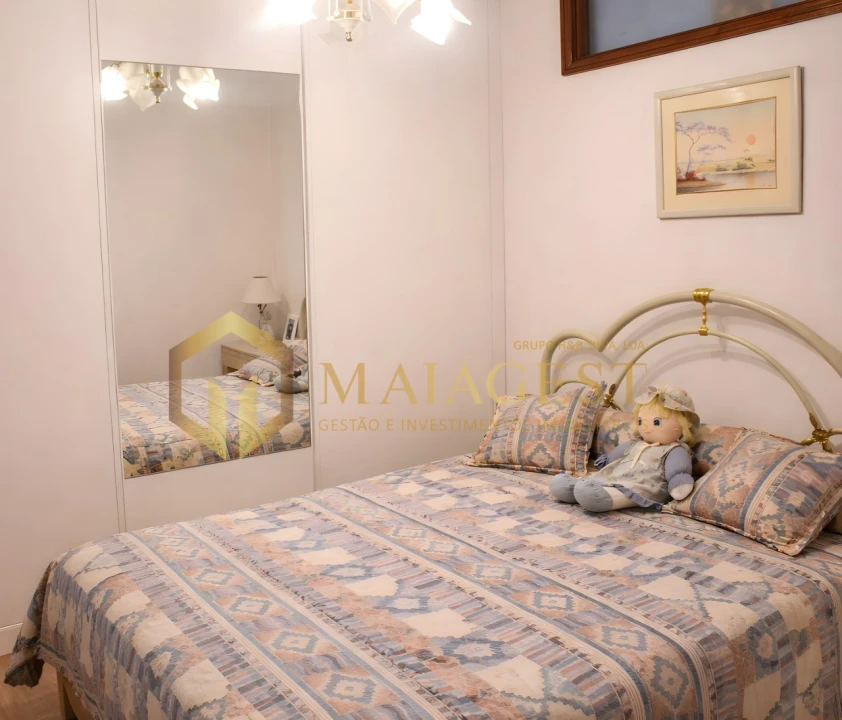 Apartamento T2 para Venda em Vilar de Andorinho Foto 16