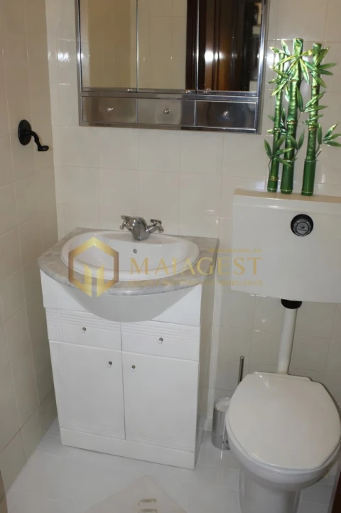 Apartamento T2 para Venda em Vilar de Andorinho