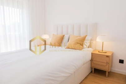 Apartamento T2 para Venda em Nogueira e Silva Escura