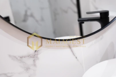 Apartamento T2 para Venda em Nogueira e Silva Escura