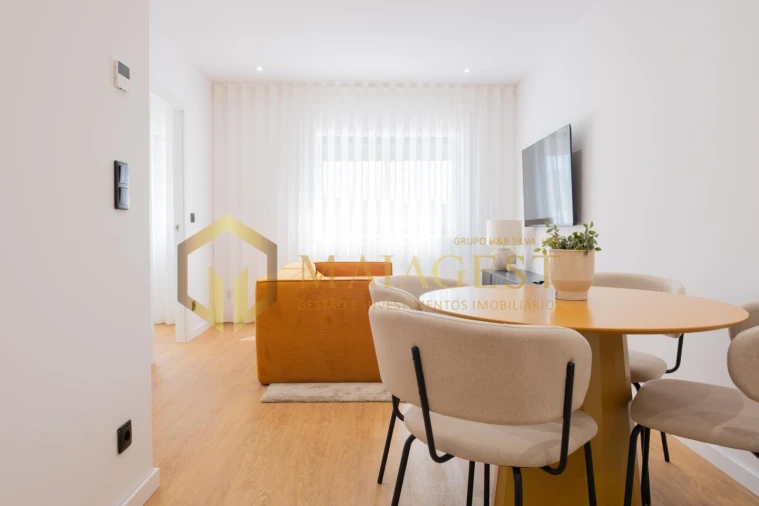 Apartamento T2 para Venda em Nogueira e Silva Escura Foto 2