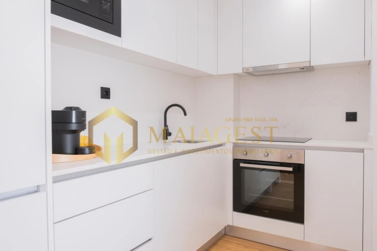 Apartamento T2 para Venda em Nogueira e Silva Escura Foto 4