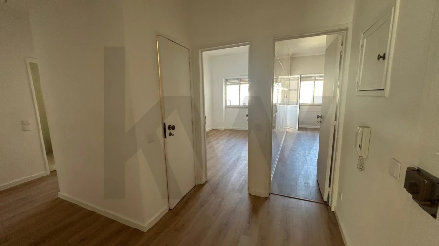 Apartamento T3 para Arrendamento em Alto do Seixalinho, Santo André e Verderena Foto 3