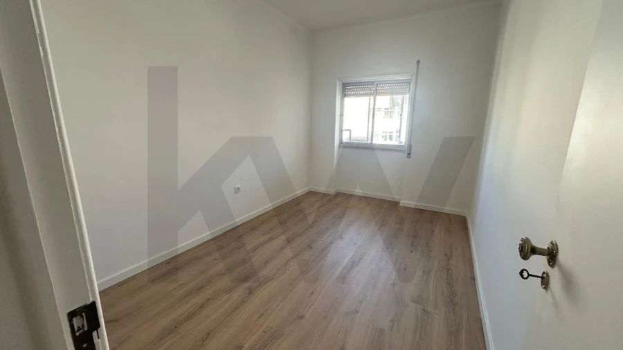 Apartamento T3 para Arrendamento em Alto do Seixalinho, Santo André e Verderena Foto 15