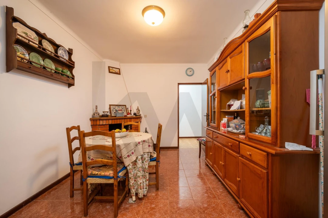 Moradia T3 para Venda em Brasfemes Foto 15