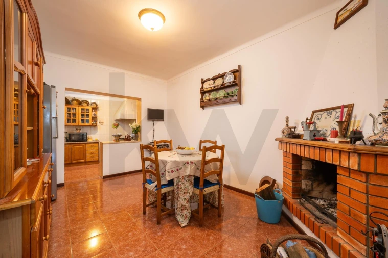 Moradia T3 para Venda em Brasfemes Foto 14