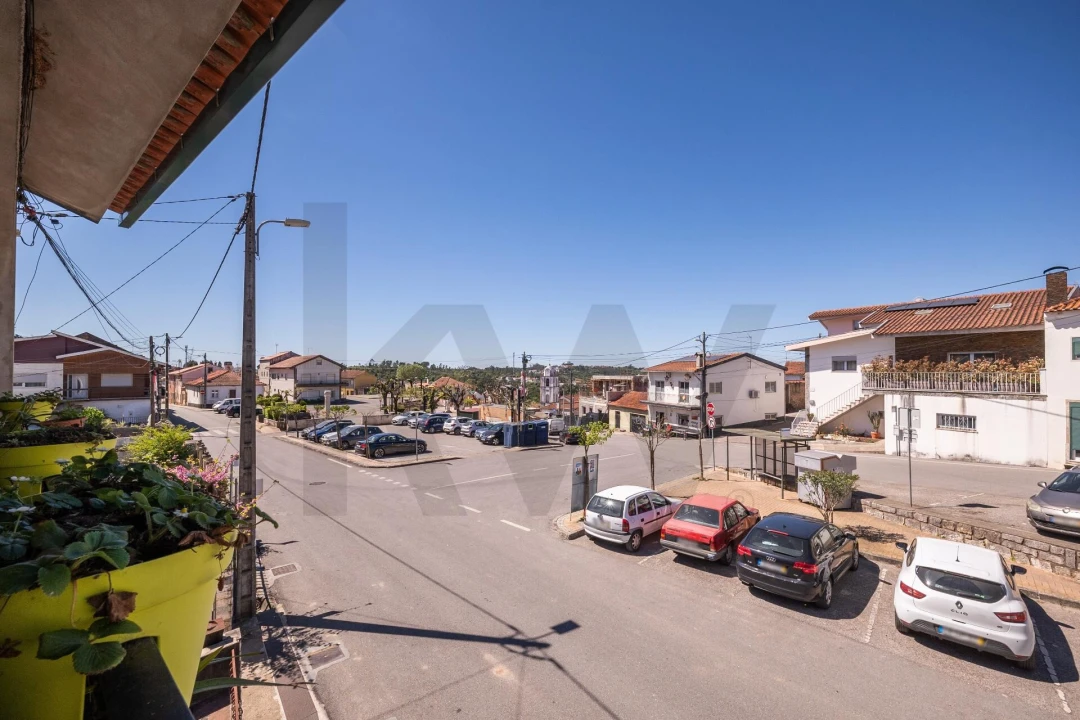 Moradia T3 para Venda em Brasfemes Foto 21